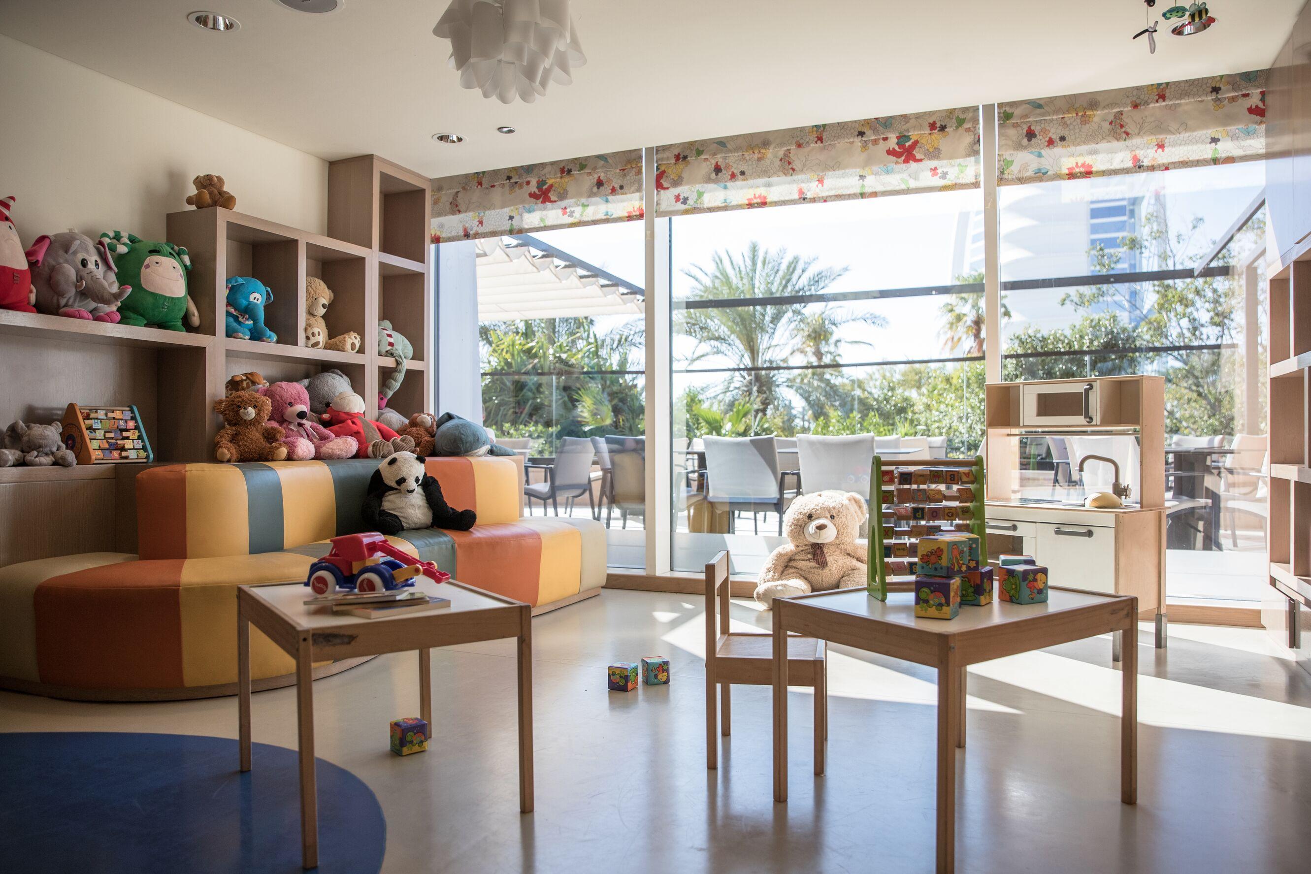 Jumeirah Beach Hotel Dubai Esterno foto The nursery