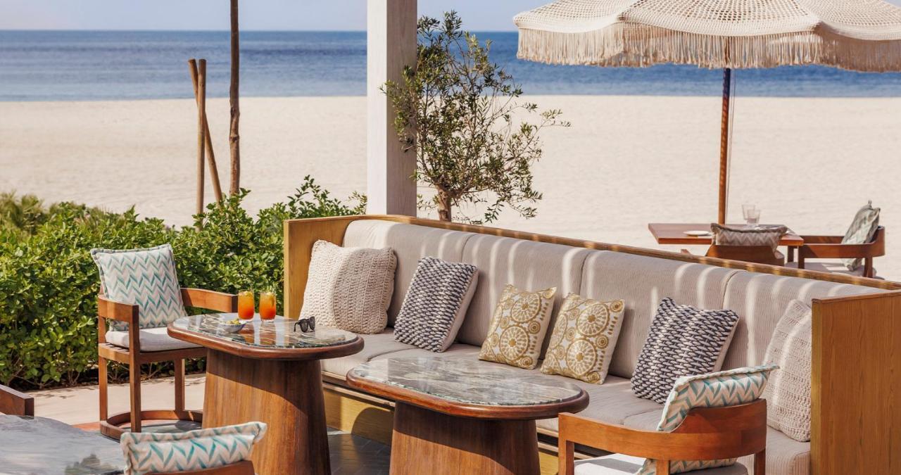 Jumeirah Beach Hotel Dubai Esterno foto Beach Club