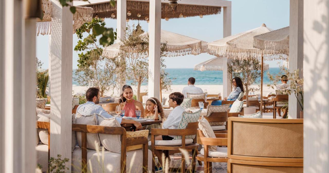 Jumeirah Beach Hotel Dubai Esterno foto Beach Club