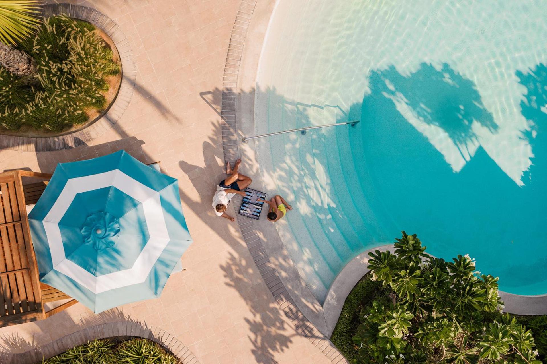 Jumeirah Beach Hotel Dubai Esterno foto Aerial view of the pool at the Hotel